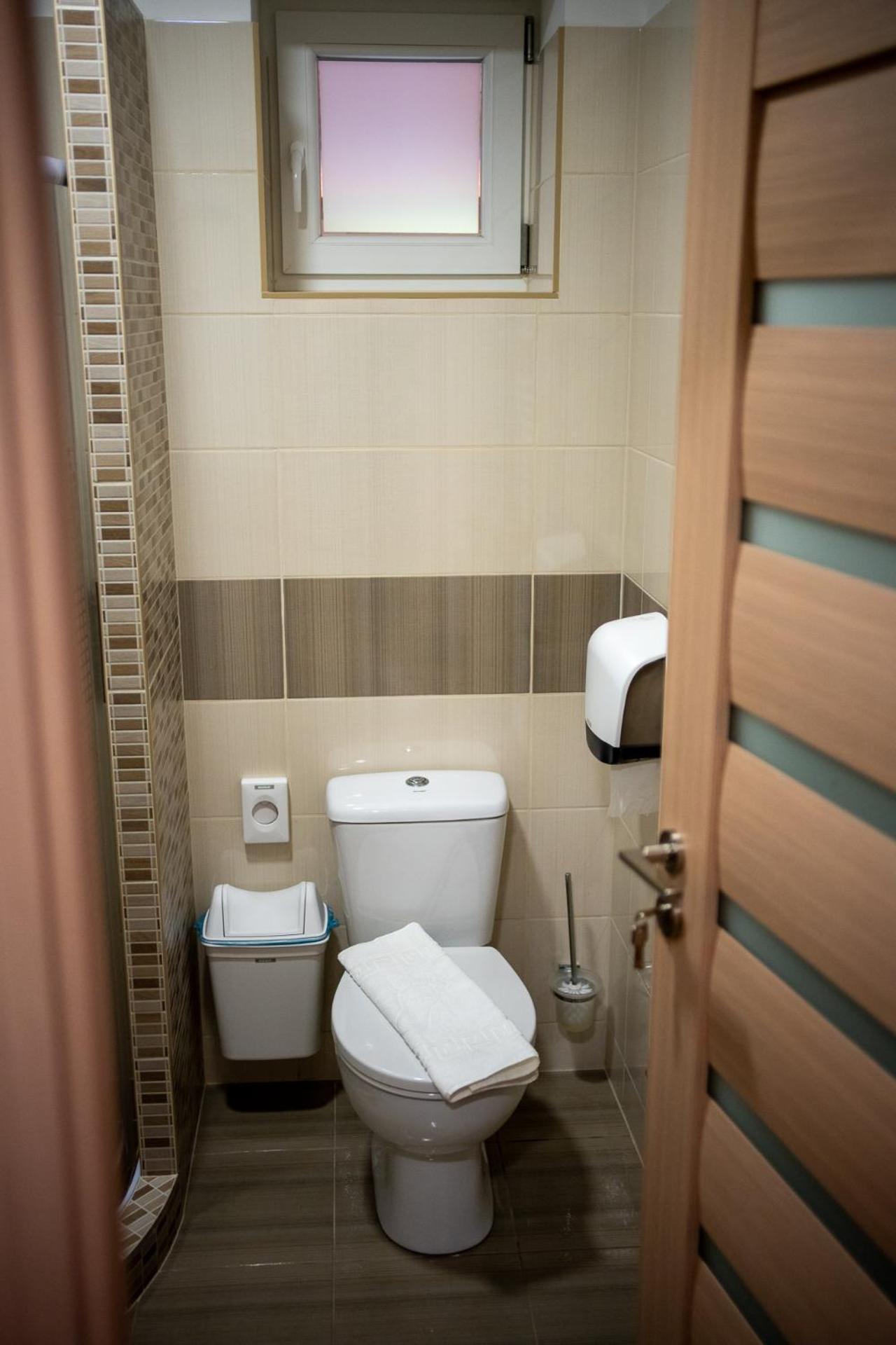 Holiday Apartmanhaz Gyula Bagian luar foto